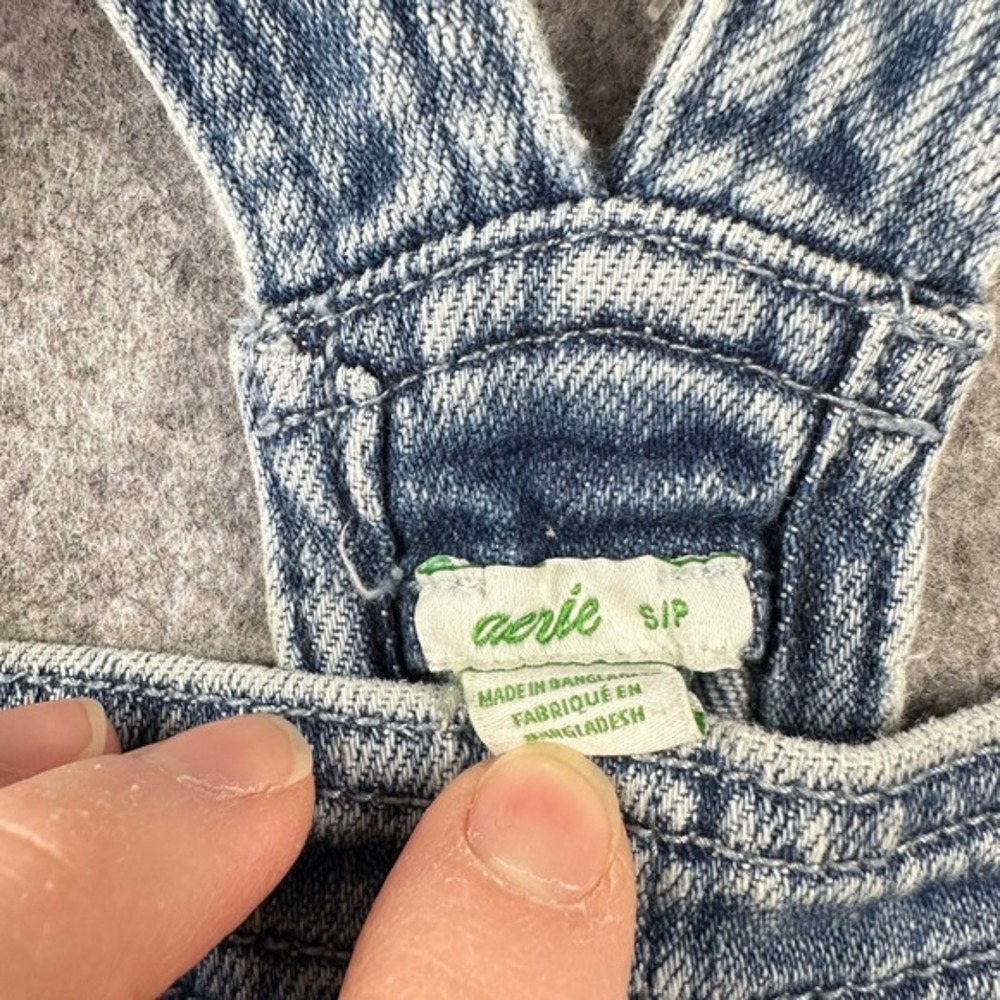 Aerie Size Small Denim Shortall Overalls Medium Wash Daisy Embroidery Summer - Picture 4 of 10
